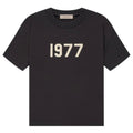PLAYERA FOG ESSENTIALS S22 "1977 IRON"